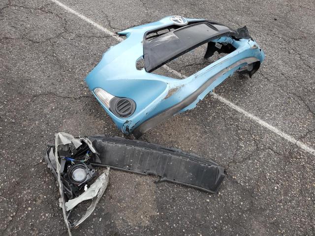 Photo 12 from auction – 2015 TOYOTA PRIUS C with VIN JTDKDTB32F1109648