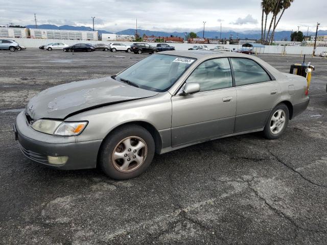 LEXUS ES 300 1998 with VIN JT8BF28G1W5014648 - Photo from auction