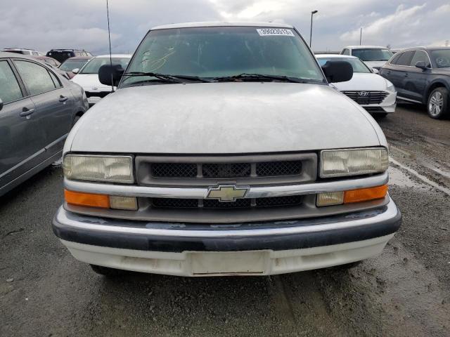 Photo 5 from auction – 2000 CHEVROLET BLAZER with VIN 1GNCS18W3YK242035