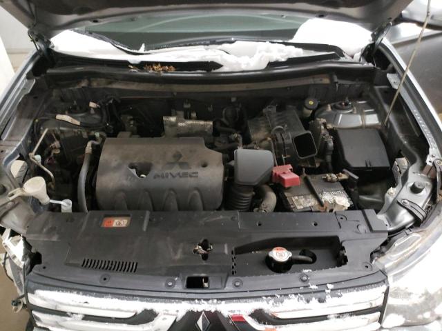 Photo 12 from auction – 2014 MITSUBISHI OUTLANDER with VIN JA4AZ3A32EZ013947