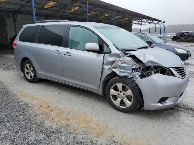 Photo 4 from auction – 2013 TOYOTA SIENNA LE with VIN 5TDKK3DC0DS301492