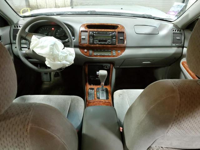 Photo 8 from auction – 2004 TOYOTA CAMRY LE with VIN 4T1BE32KX4U379626