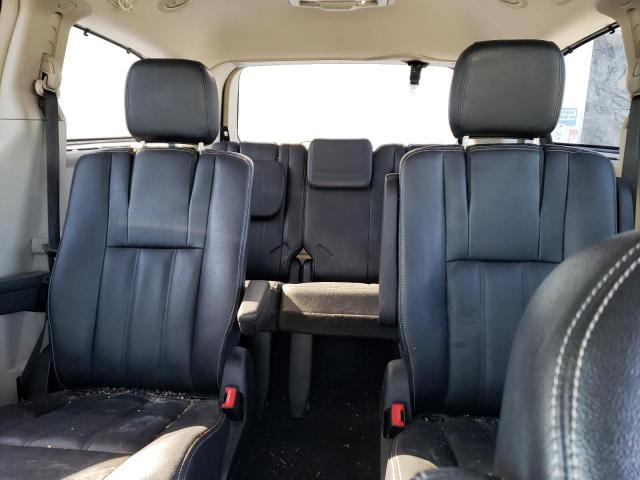 Photo 10 from auction – 2016 CHRYSLER TOWN & COU with VIN 2C4RC1CG4GR284018