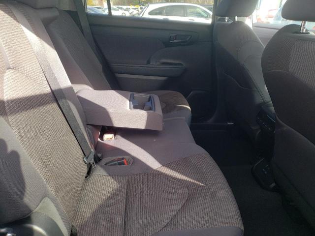 Photo 11 from auction – 2022 TOYOTA HIGHLANDER with VIN 5TDBZRBH4NS579567