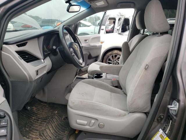 Photo 7 from auction – 2017 TOYOTA SIENNA LE with VIN 5TDKZ3DC1HS825834