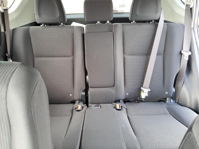 Photo 10 from auction – 2017 TOYOTA RAV4 LE with VIN JTMZFREV0HJ715610