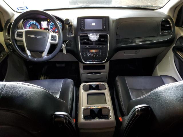 Photo 8 from auction – 2015 CHRYSLER TOWN & COU with VIN 2C4RC1CG5FR655685