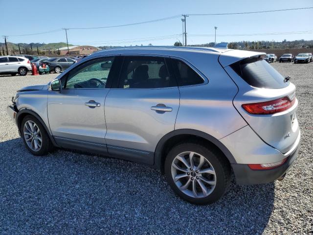 Photo 2 from auction – 2016 LINCOLN MKC SELECT with VIN 5LMCJ2C98GUJ20611