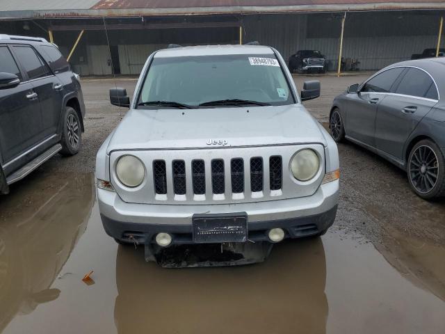 Photo 5 from auction – 2011 JEEP PATRIOT SP with VIN 1J4NT1GAXBD264124