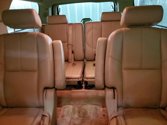 Photo 10 from auction – 2008 CHEVROLET SUBURBAN C with VIN 1GNFC16078R204517