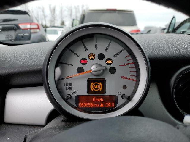 Photo 9 from auction – 2010 MINI COOPER with VIN WMWMF3C53ATU79570