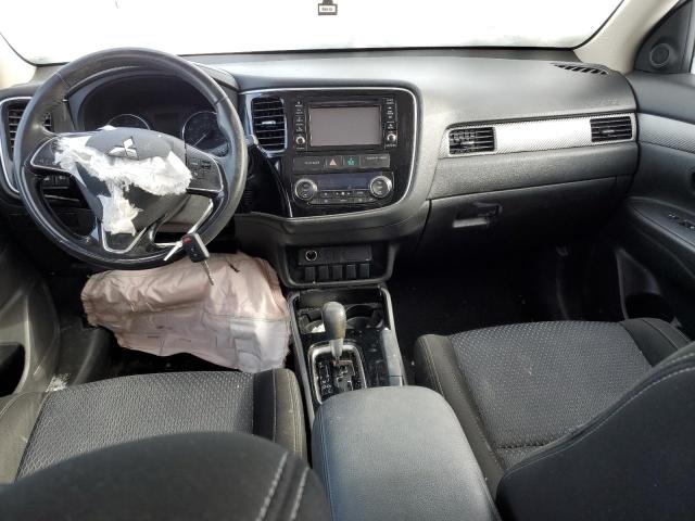 Photo 8 from auction – 2017 MITSUBISHI OUTLANDER with VIN JA4AZ2A32HZ033033