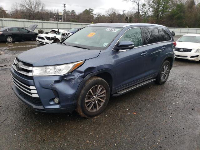 TOYOTA HIGHLANDER 2018 with VIN 5TDKZRFH2JS276260 - Photo from auction