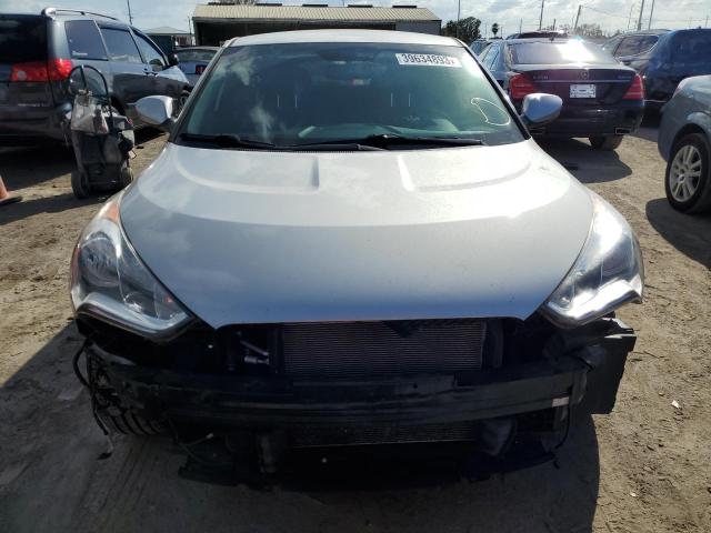 Photo 5 from auction – 2017 HYUNDAI VELOSTER with VIN KMHTC6AD8HU305805