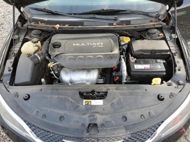 Photo 11 from auction – 2015 CHRYSLER 200 LIMITE with VIN 1C3CCCAB3FN670583