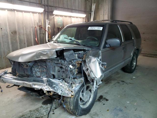 CHEVROLET BLAZER 2001 with VIN 1GNDT13W412112909 - Photo from auction