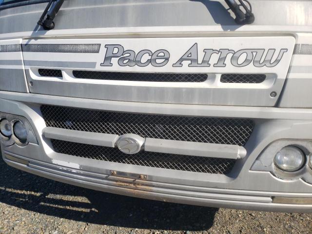 Photo 7 from auction – 2002 FLEE PACE ARROW with VIN 1FCNF53S710A19046