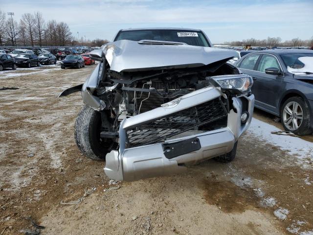 Photo 5 from auction – 2019 TOYOTA 4RUNNER SR with VIN JTEBU5JR2K5615948