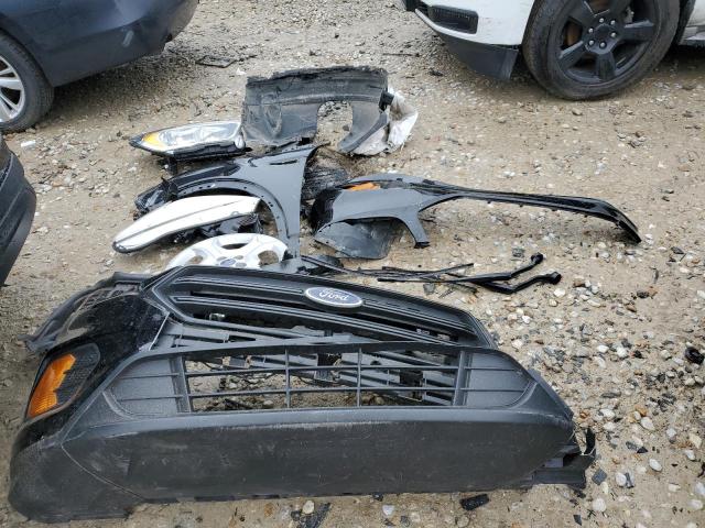 Photo 13 from auction – 2017 FORD ESCAPE S with VIN 1FMCU0F70HUB56576