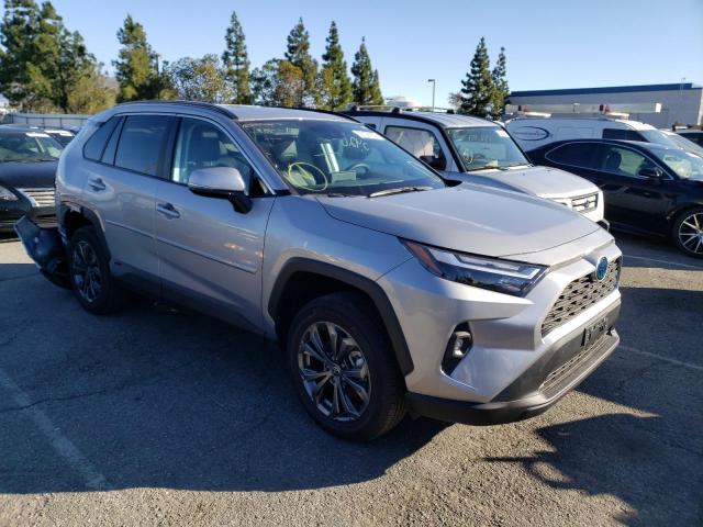 Photo 4 from auction – 2022 TOYOTA RAV4 XLE P with VIN 4T3B6RFV6NU080227