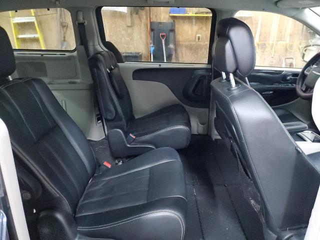 Photo 11 from auction – 2013 CHRYSLER TOWN & COU with VIN 2C4RC1BG0DR767664