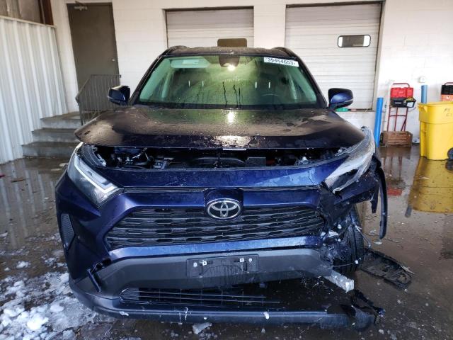 Photo 5 from auction – 2022 TOYOTA RAV4 XLE with VIN JTMP1RFV9ND086847