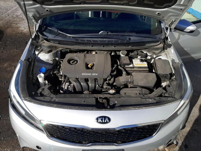 Photo 11 from auction – 2018 KIA FORTE LX with VIN 3KPFL4A74JE172657