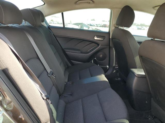 Photo 10 from auction – 2017 KIA FORTE LX with VIN 3KPFK4A75HE013563