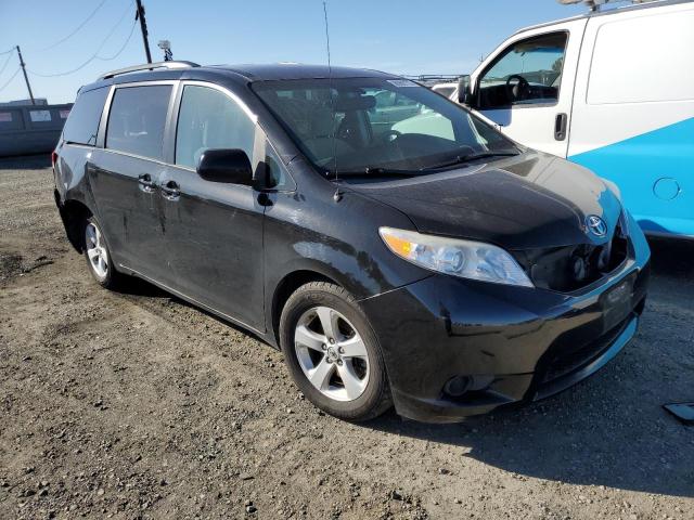 Photo 4 from auction – 2014 TOYOTA SIENNA LE with VIN 5TDKK3DC3ES455843