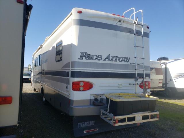Photo 3 from auction – 2002 FLEE PACE ARROW with VIN 1FCNF53S710A19046