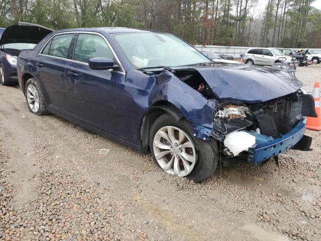 Photo 4 from auction – 2015 CHRYSLER 300 LIMITE with VIN 2C3CCAAG2FH743113