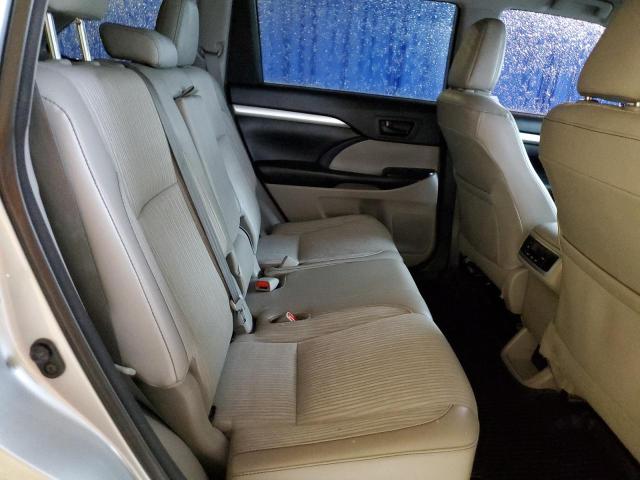 Photo 11 from auction – 2018 TOYOTA HIGHLANDER with VIN 5TDBZRFH7JS803404