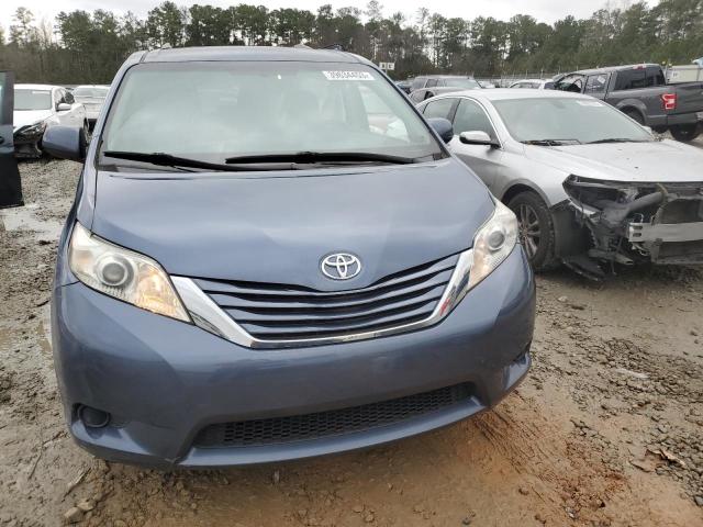 Photo 5 from auction – 2017 TOYOTA SIENNA LE with VIN 5TDJZ3DC1HS159876