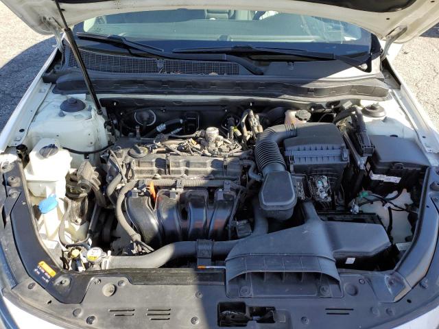 Photo 11 from auction – 2015 KIA OPTIMA LX with VIN KNAGM4A76F5567246