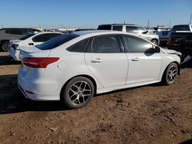 Photo 3 from auction – 2015 FORD FOCUS SE with VIN 1FADP3F20FL221487