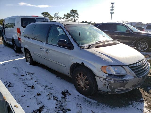 Photo 4 from auction – 2005 CHRYSLER TOWN & COU with VIN 2C4GP54L45R418327
