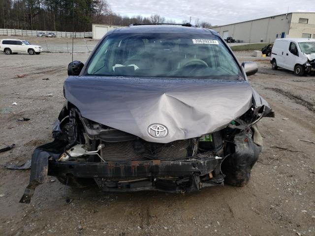 Photo 5 from auction – 2013 TOYOTA SIENNA XLE with VIN 5TDYK3DC8DS307843