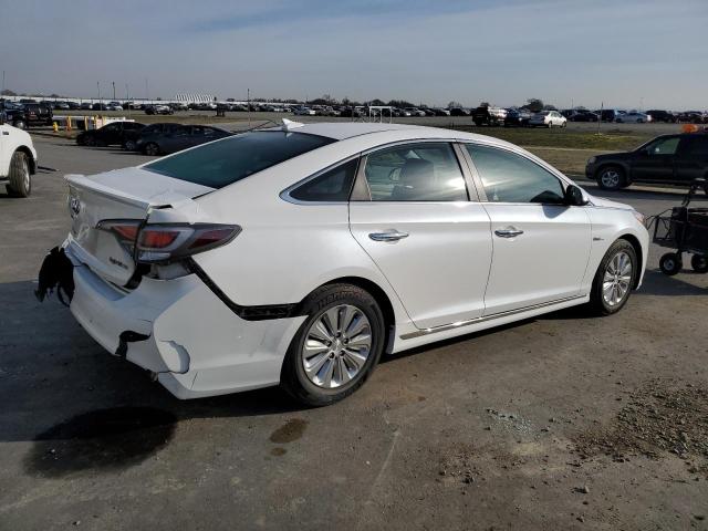 Photo 3 from auction – 2016 HYUNDAI SONATA HYB with VIN KMHE24L12GA013330
