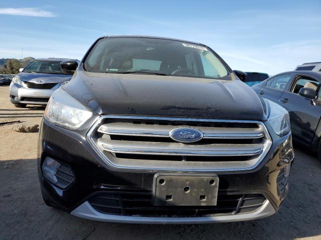 Photo 5 from auction – 2017 FORD ESCAPE SE with VIN 1FMCU0GD1HUD42678