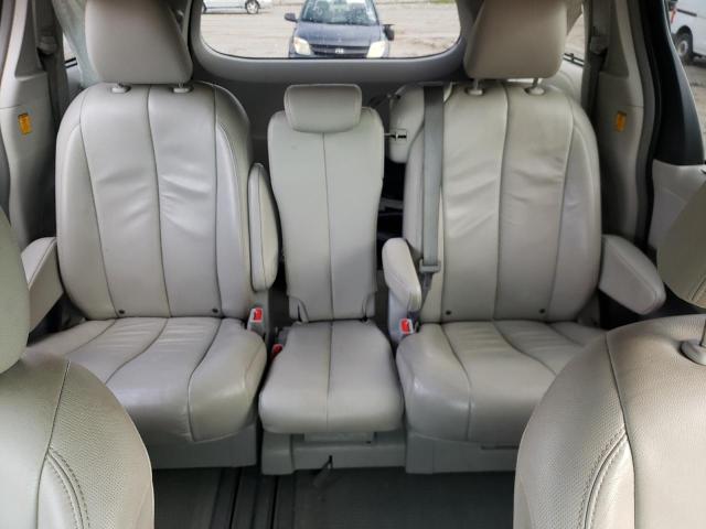 Photo 10 from auction – 2013 TOYOTA SIENNA XLE with VIN 5TDYK3DC8DS307843