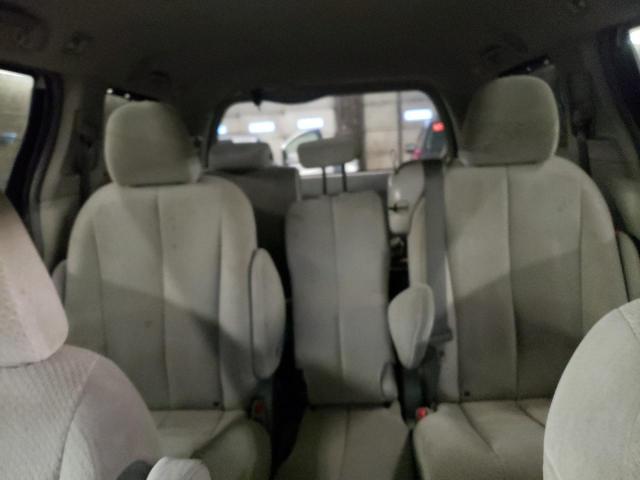 Photo 10 from auction – 2011 TOYOTA SIENNA LE with VIN 5TDKK3DC3BS028738