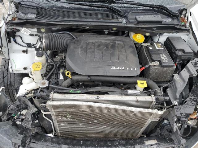 Photo 12 from auction – 2016 CHRYSLER TOWN & COU with VIN 2C4RC1BGXGR296045