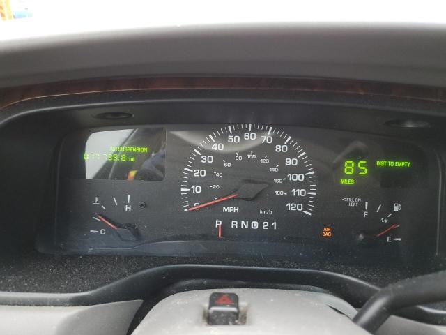 Photo 9 from auction – 2000 LINCOLN TOWN CAR E with VIN 1LNHM81W7YY903280