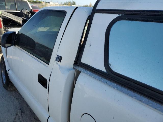 Photo 8 from auction – 2003 GMC SONOMA with VIN 1GTCS14X538176570