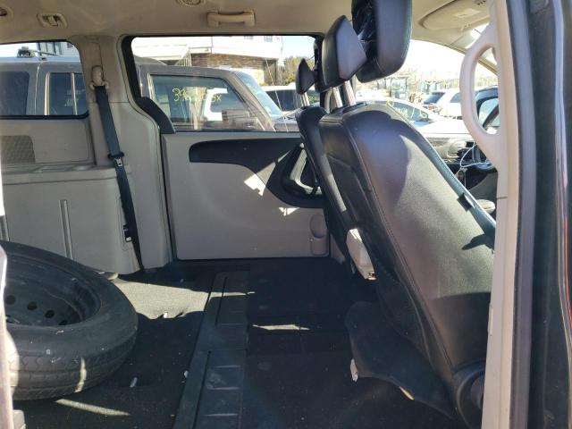 Photo 10 from auction – 2013 CHRYSLER TOWN & COU with VIN 2C4RC1BG4DR645888