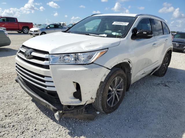 TOYOTA HIGHLANDER 2017 with VIN 5TDJZRFH2HS455176 - Photo from auction