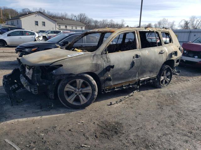 TOYOTA HIGHLANDER 2013 with VIN 5TDDK3EH8DS233168 - Photo from auction