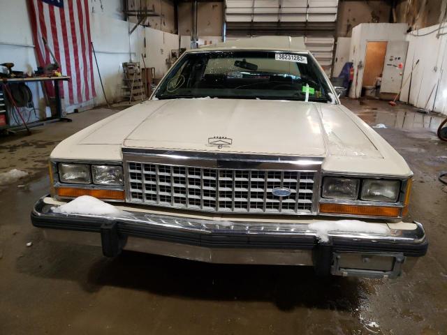 Photo 5 from auction – 1985 FORD LTD CROWN with VIN 2FABP43F4FX168588