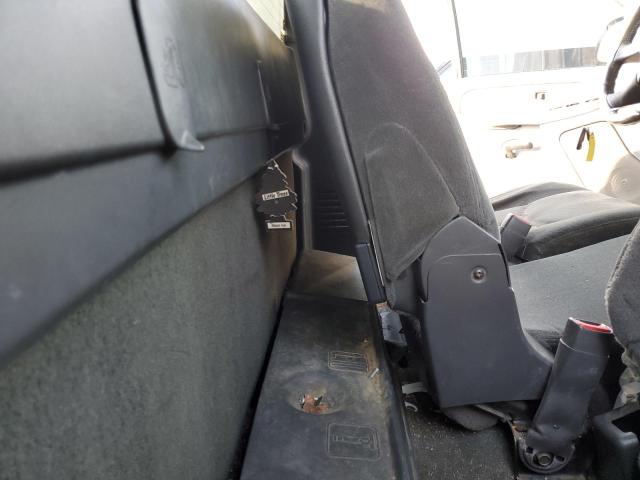Photo 10 from auction – 2004 CHEVROLET SILVERADO with VIN 1GCEK14T44Z238266