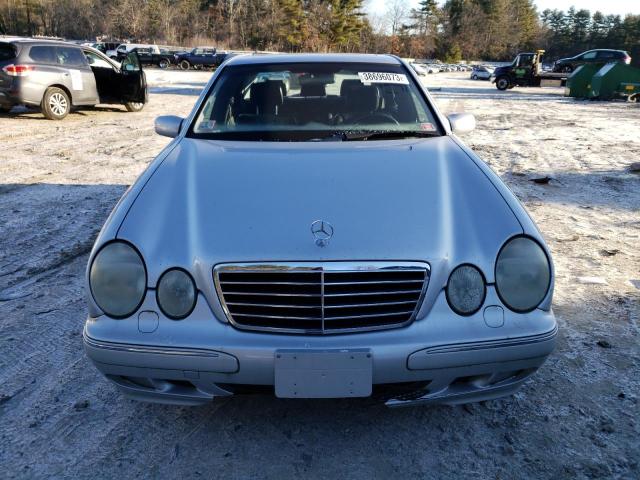 Photo 5 from auction – 2001 MERCEDES-BENZ E-CLASS with VIN WDBJF83J61X043724